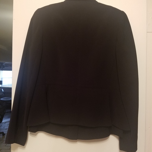 Petite sophisticate suit - Picture 2 of 5